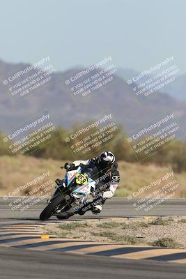 media/Oct-04-2025-CVMA (Sat) [[408bcdd6e4]]/Race 13-Amateur Supersport Open/